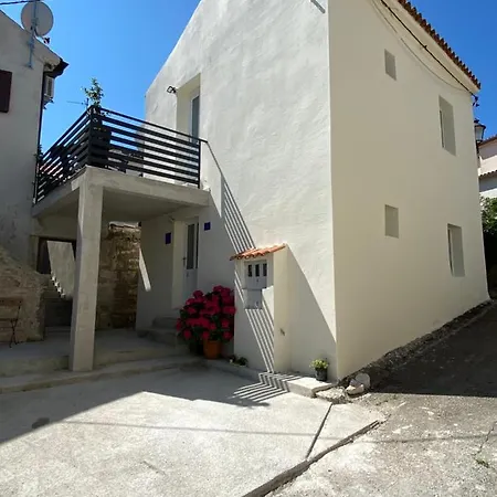 Center * Фунтана